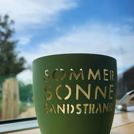 Werder -- Wolke 7 -- Ostsee-strand 150m I Sauna I Ekamin I Tiny House Fuer 2 Personen I By 