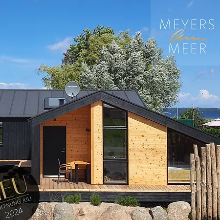 Werder -- Wolke 7 -- Ostsee-strand 150m I Sauna I Ekamin I Tiny House Fuer 2 Personen I By 
