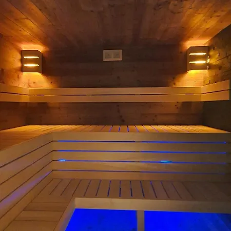 Werder -- Wolke 7 -- Ostsee-strand 150m I Sauna I Ekamin I Tiny House Fuer 2 Personen I By 