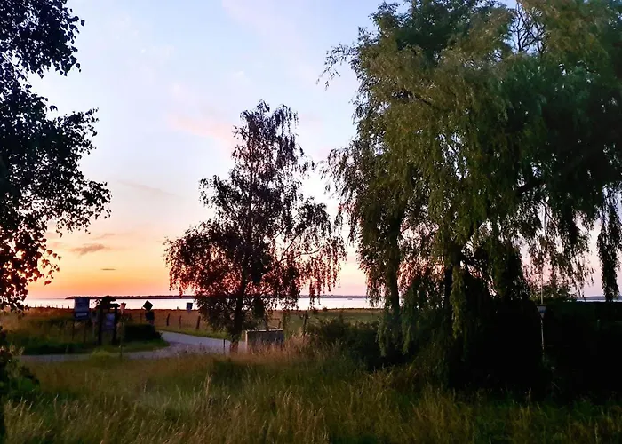 Werder -- Wolke 7 -- Ostsee-strand 150m I Sauna I Ekamin I Tiny House Fuer 2 Personen I By 