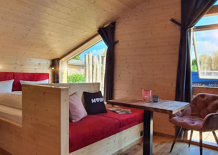 Werder -- Wolke 7 -- Ostsee-strand 150m I Sauna I Ekamin I Tiny House Fuer 2 Personen I By 