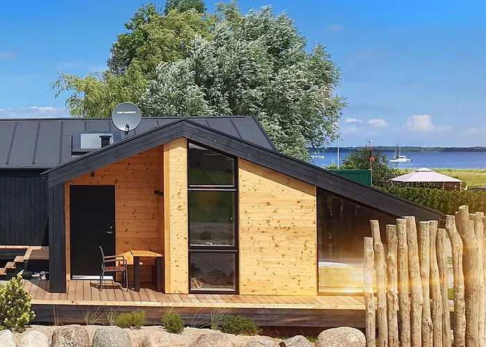 Werder -- Wolke 7 -- Ostsee-strand 150m I Sauna I Ekamin I Tiny House Fuer 2 Personen I By 
